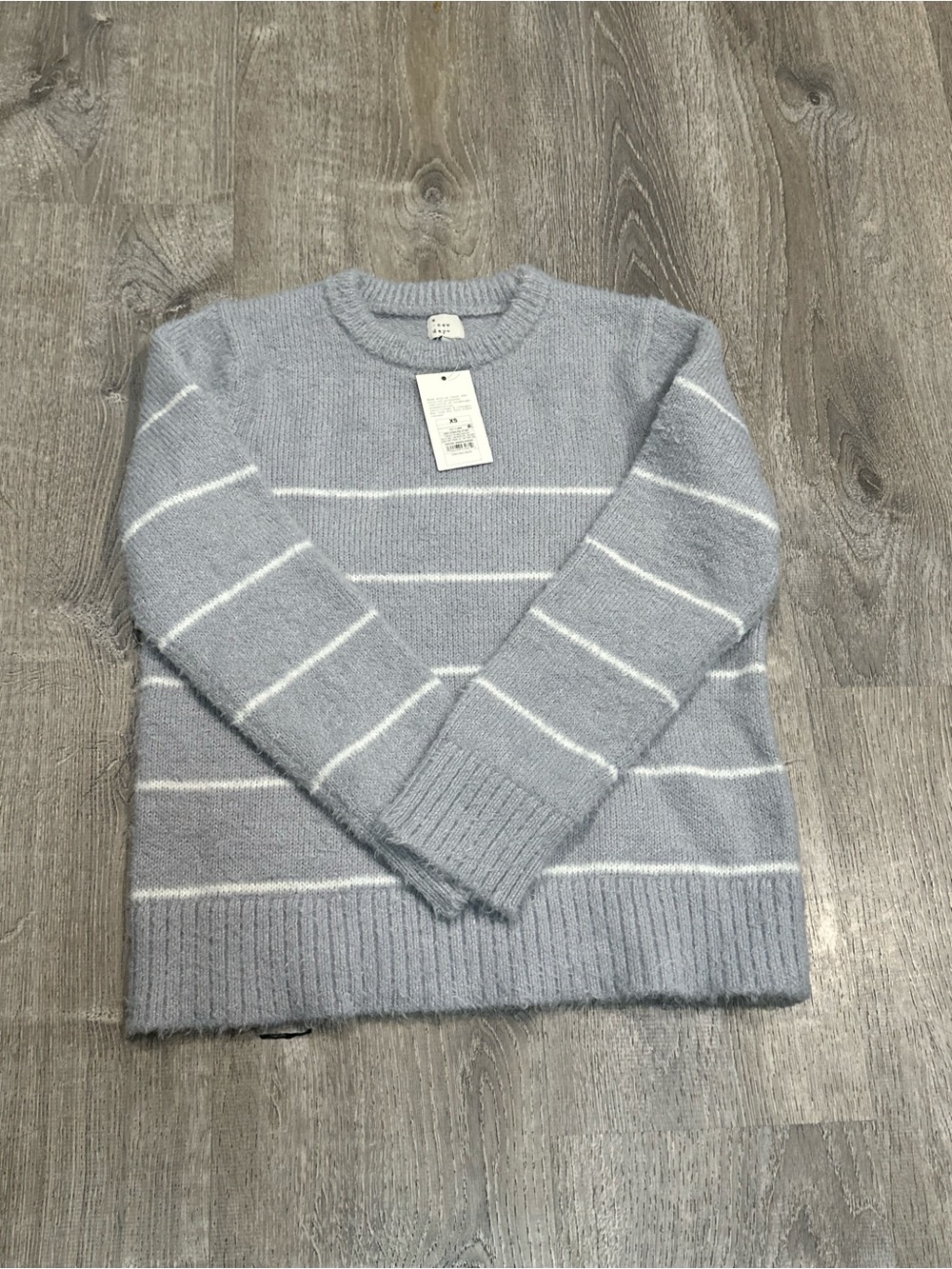 🌼3/$20 a new day Light Gray Crewneck Sweater with White Stripes
